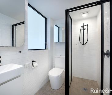 Modern One Bedroom Apartment - Photo 3