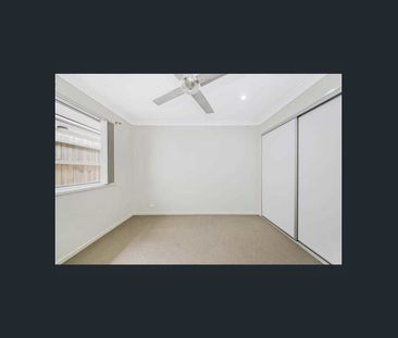 Spacious 3-Bedroom House in Prime Location - Photo 1