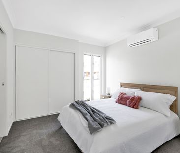 2/5 Noll Street, Kearneys Spring QLD 4350 - Apartment For Rent | Do... - Photo 3