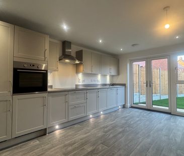 Bailey Drive, Bovingdon - Photo 1