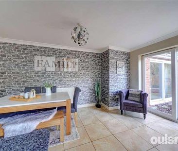 The Glen, Linthurst Newtown, Blackwell, Bromsgrove, B60 - Photo 4