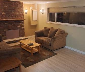 2 bedroom basement - Photo 1