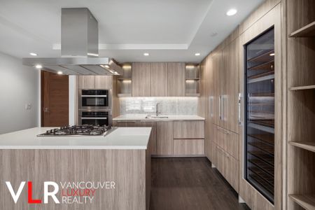 Condo in Vancouver West Side, BC - Photo 3