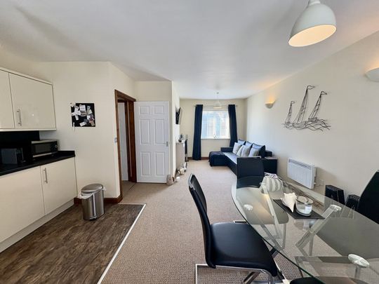 Beacon Park Drive, Skegness - Photo 1