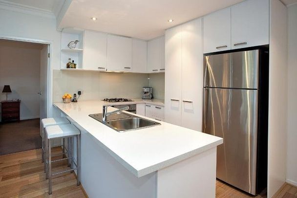 1A Robinson Road, Hawthorn - Photo 1