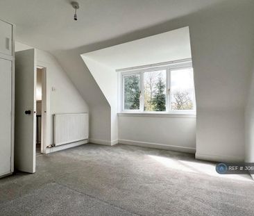 3 bedroom detached house to rent - Photo 2
