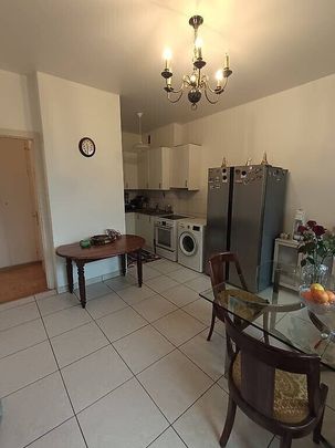 Bel appartement de 3 pièces avec balcon et à côté du lac à Genève - Photo 1