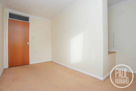 Fen Court, Lowestoft, NR33 - Photo 5