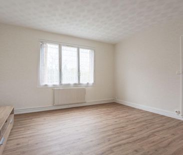 Location Appartement 4 pièces 62m² STE GENEVIEVE DES BOIS 91700 - Photo 4