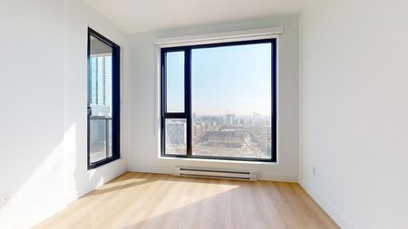 1001 Lucien-L'Allier, Montréal, QC - Photo 4