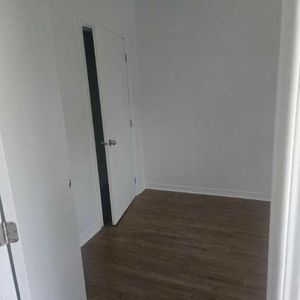 3 et demi à louer - Photo 2
