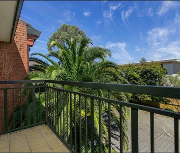 2/3-5 Salter Street, Essendon VIC 3040 - Photo 4