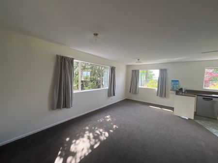 Family home in Hinds - Photo 3