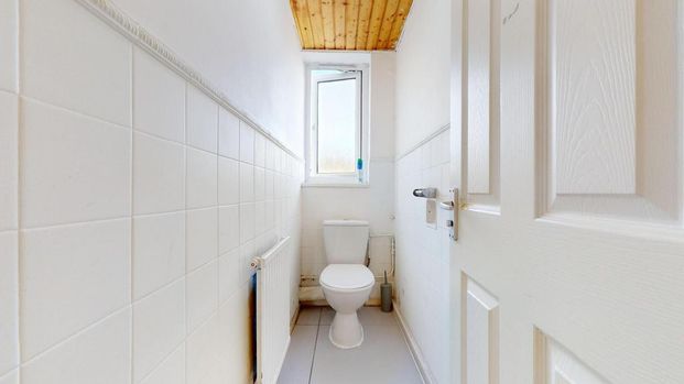 4 bedroom flat share to rent - Photo 1