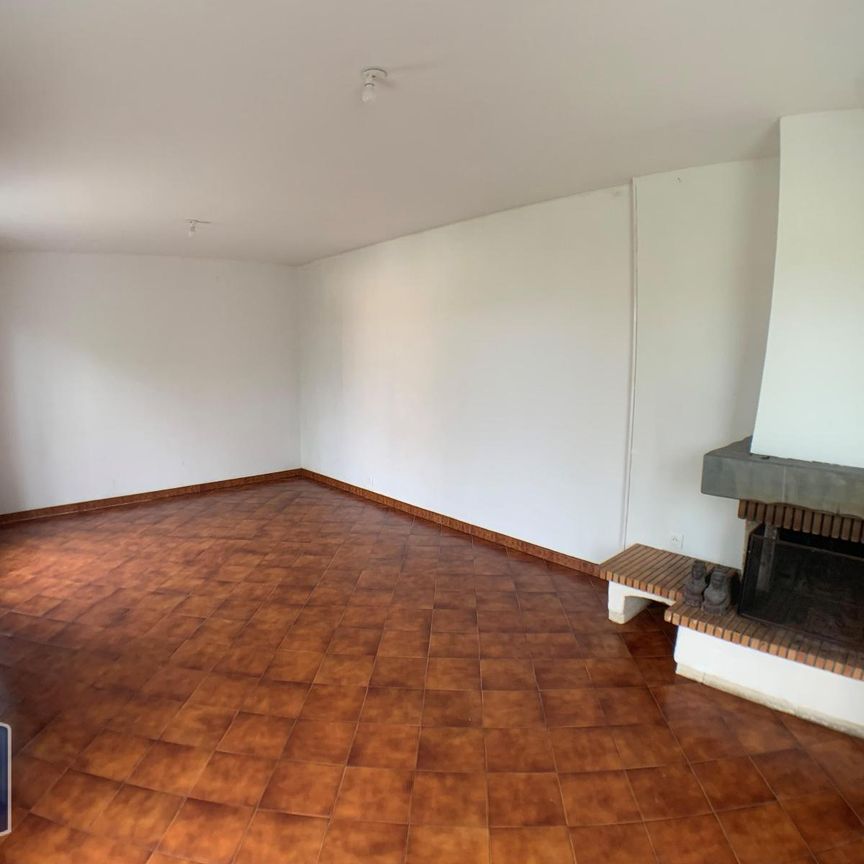 Location Maison 4 pièces 81m² LE POINCONNET 36330 - Photo 1