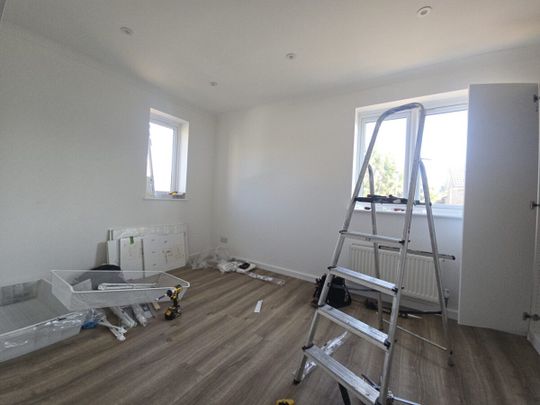 Lichfield Road, NW2 - Photo 1