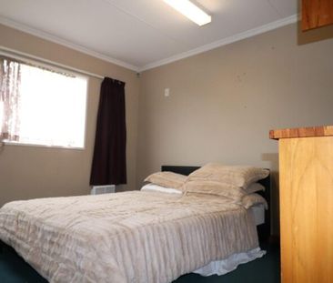 Bedroom on Ness Street - Photo 2