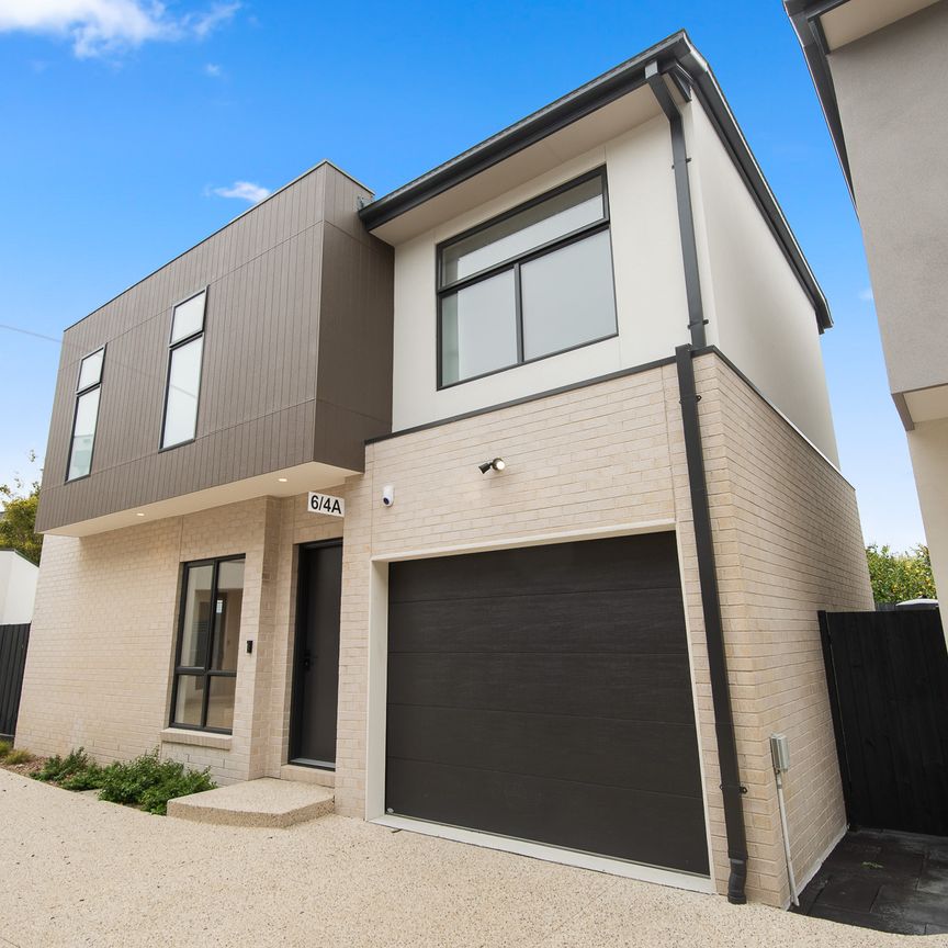 6/4A Sunlit Court, Hampton East VIC 3188 - Townhouse For Rent | Domain - Photo 1