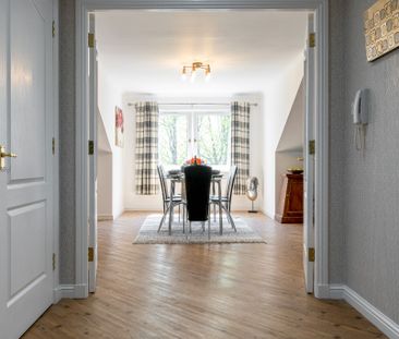 King's Gate, West End, Aberdeen, AB15 4EL - Photo 2