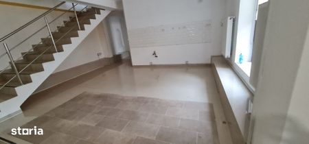 Vila / Casa Piata Victoriei /Sevastopol Birouri Parcare - Photo 4