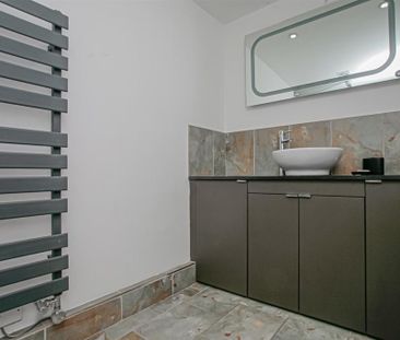 4 bedroom terraced house to rent - Photo 1
