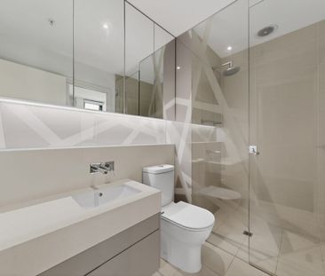 Private, Practical and Perfectly Positioned - Photo 3