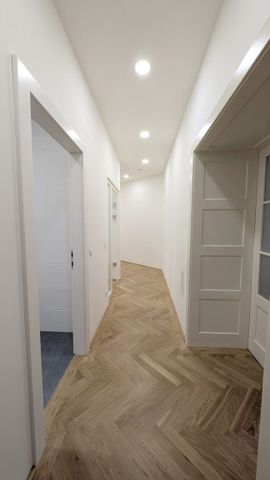 ERSTBEZUG: Unbefristete 3-Zimmer Altbau-Wohnung mit Balkon nahe Palais Auersperg in 1080 Wien zu mieten - Photo 5