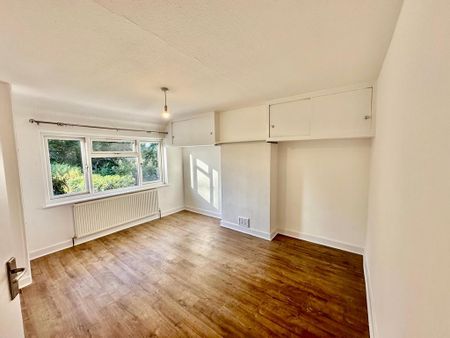 5 bedroom semi-detached house to rent - Photo 3