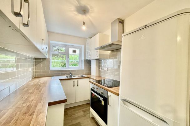 1 bed Flat Walpole Court, Hampton Road, TW2 5QH - Photo 1