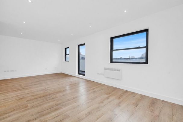 2 bedroom flat to rent - Photo 1