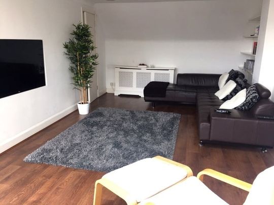 Room in a Shared House, Admiral Place, SE16 - Photo 1