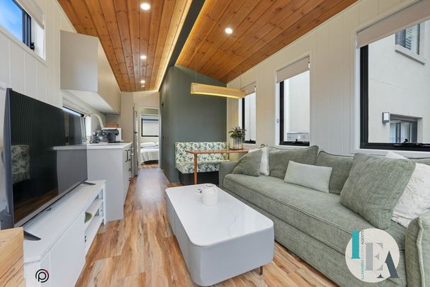 Brand New Furnished Tiny Home – Shell Cove - Photo 1