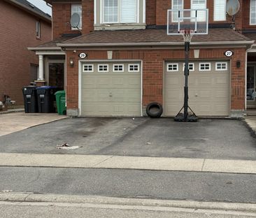 For Lease - 29 Herdwick Street, Brampton, Ontario - Photo 4