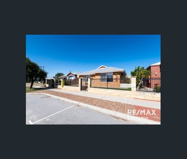 Walk to Everything - Photo 2