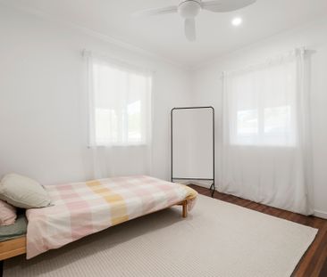 152 Singer Street, Wynnum QLD 4178 - House For Rent | Domain - Photo 4