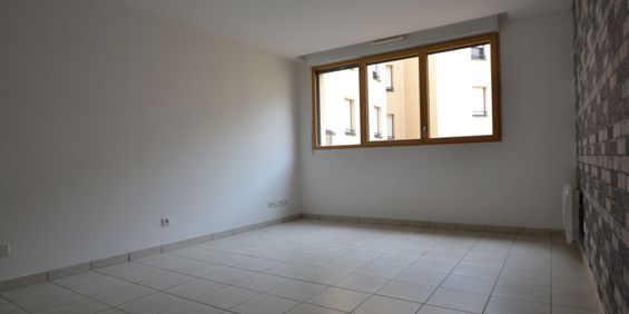 Location Appartement 2 pièces 51m² - Photo 3