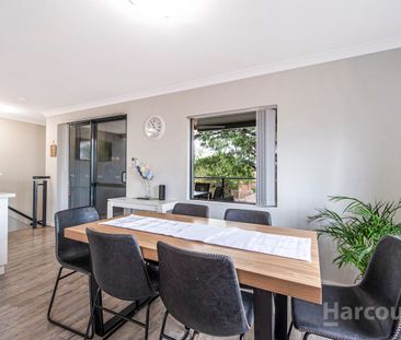 Comfortable Two-Bedroom with Balcony - Photo 6