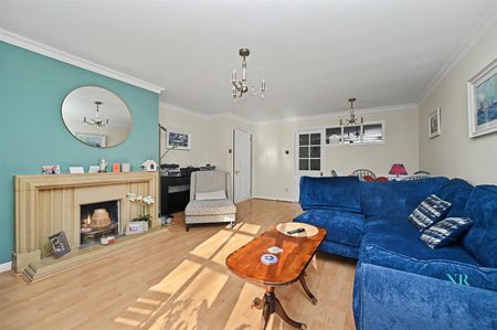 7 Cleaver Court, Belfast, BT9 5LX - Photo 3