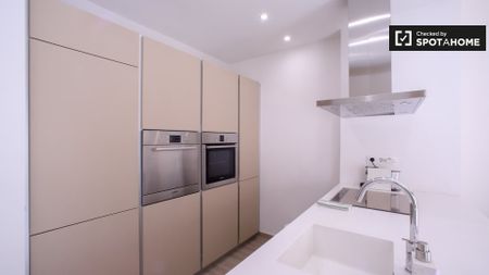 valencia, Valencian Community 46004 - Photo 5