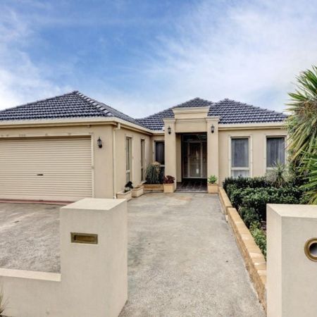 As Precious as Emerald... Your New Family Home on Emerald Circuit - Photo 4