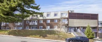 1 room apartment of 66m² in Gatineau - Photo 1