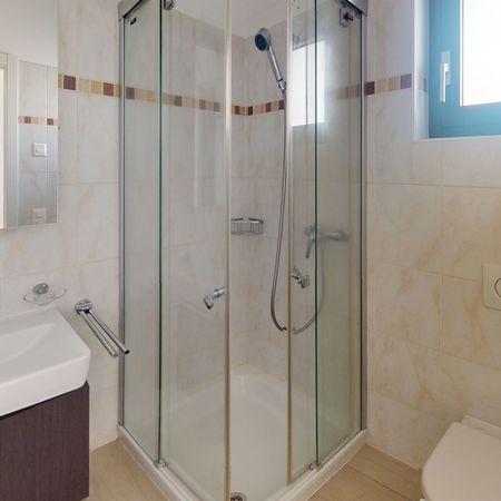 Confort e praticità in centro città - Foto 3