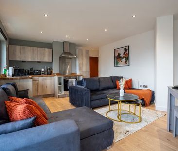 2 Bed Penthouse, Atkinson St, LS10 - Photo 4