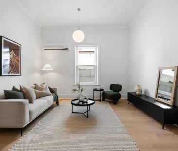 Charming 2-Bedroom Maisonette in Prime City-Fringe Location - Photo 5