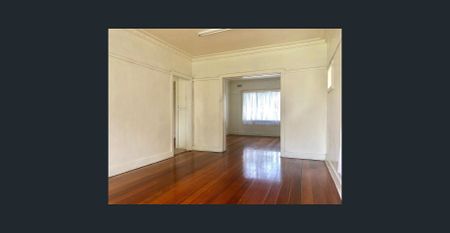 Charming, Light-Filled Home with Versatile Living Spaces - Photo 4