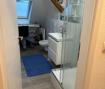 2-Zimmer-Dachgeschosswohnung in Essen-Holsterhausen - Foto 1