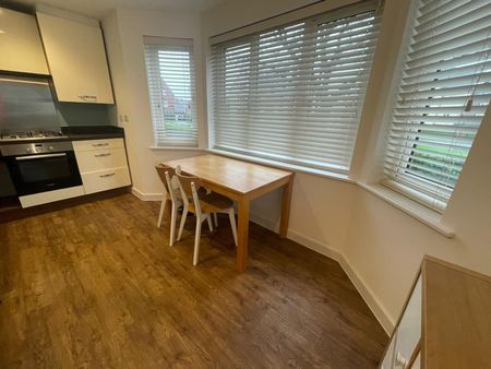 Maizey Road, Swindon - Photo 4