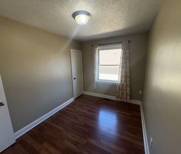 For Lease - 378 Aberdeen Avenue, Peterborough, Ontario - Photo 2