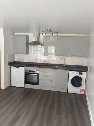 1 bedroom apartment to rent - Photo 3