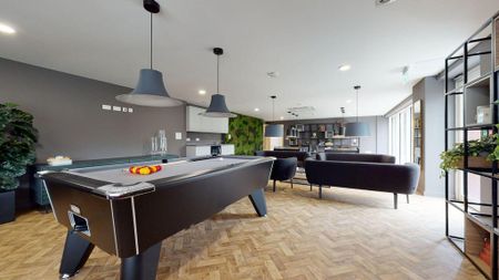 Studio to rent - Photo 2